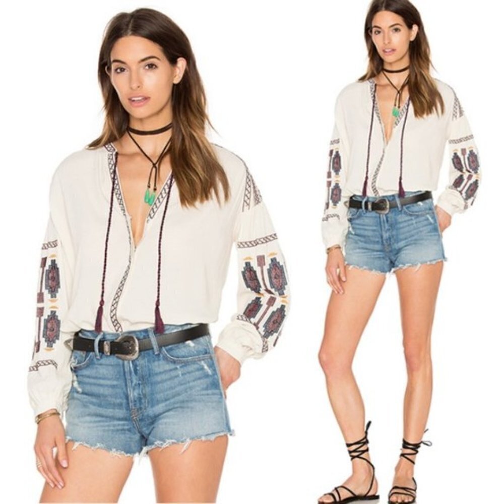 𝅺ASTR the label Madrid southwestern style embroidered relaxed blouse sz S/M